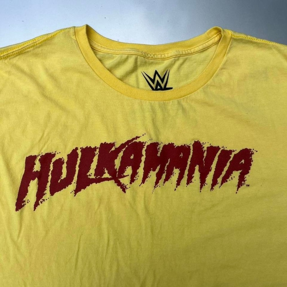Hulkamania WWE Hulk Hogan Wrestling Tshirt - Picture 2 of 5